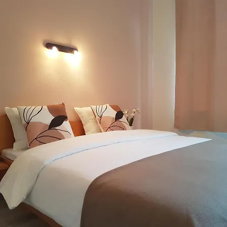 Room In Guest Room Dudelange